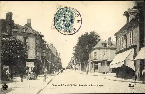 Ak Vierzon Cher, Rue de la République