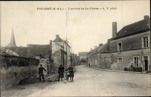 Ak Fougeré Maine-et-Loire, Arrivée de la Flèche