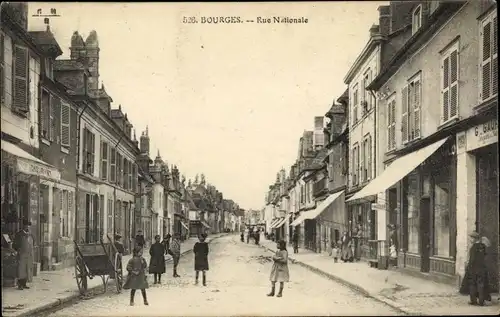 Ak Bourges Cher, Rue Nationale