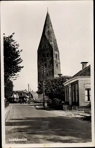 Ak Schildwolde Groningen, Dorpsstraat, Kerk