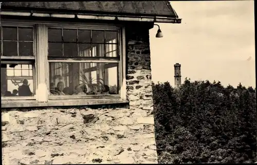 Ak Oybin in der Oberlausitz, Hochwaldbaude mit Turm, Zittauer Gebirge