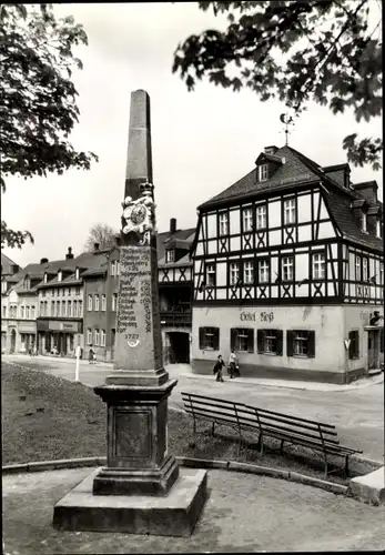 Ak Zwönitz im Erzgebirge Sachsen, Hotel Roß am Markt, Denkmal
