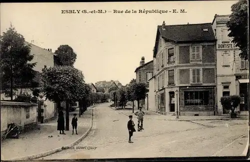 Ak Esbly Seine et Marne, Rue de la République