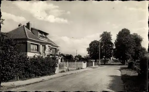 Ak Tremblay les Gonesse Seine Saint Denis, Place Saint Denis, Avenue Louis Dequet