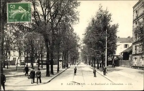 Ak Saint Denis Seine Saint Denis, Le Boulevard de Chateaudun