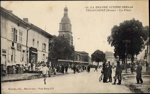 Ak Triaucourt Meuse, La Place