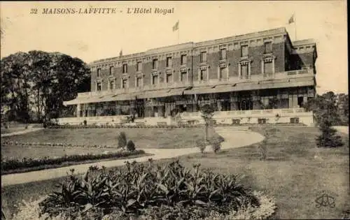 Ak Maisons Laffitte Yvelines, L'Hotel Royal