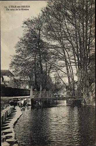 Ak L´Isle sur Serein Yonne, Un coin de la Riviere