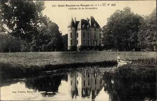 Ak Saint Macaire en Mauges Maine et Loire, Chateau de la Bernardiere, Ruderboot