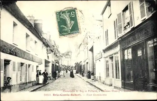 Ak Brie Comte Robert Seine et Marne, Rue Gambetta