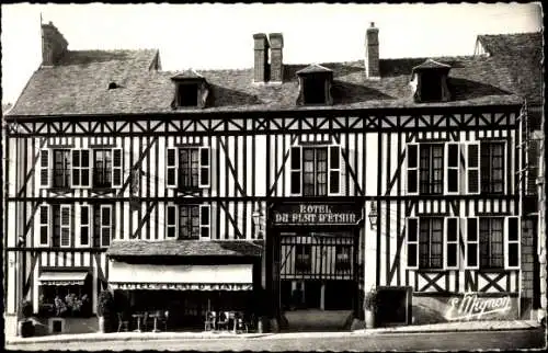 Ak Houdan Yvelines, Hotel du Plat d'Etain