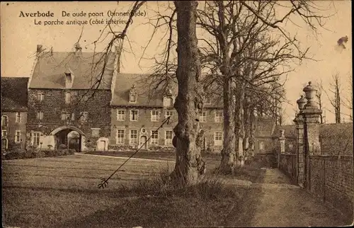 Ak Scherpenheuvel-Zichem Flandern Belgien, De oude poort, binnenzijde