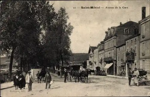 Ak Saint Mihiel Meuse, Avenue de la Gare