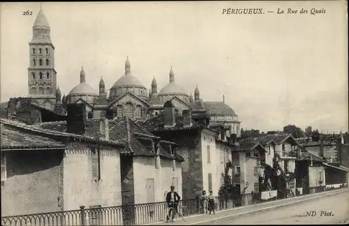 Ak Périgueux Nouvelle-Aquitaine Dordogne, La Rue der Quais