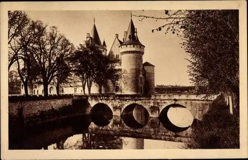 Ak Sully sur Loire Loiret, Château Féodal