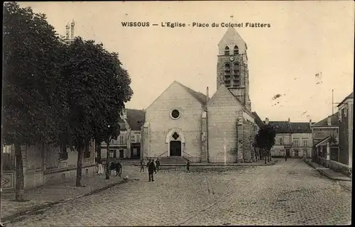 Ak Wissous Essonne, L´Église et la Place Colonel Flatters