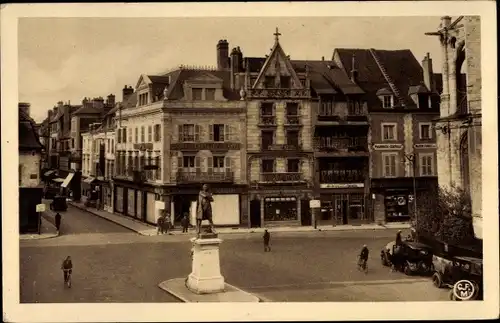 Ak Montargis Loiret, Place Mirabeau