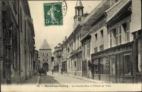 Ak Moret-sur-Loing Seine et Marne, Grande Rue et Hôtel de Ville, charrette