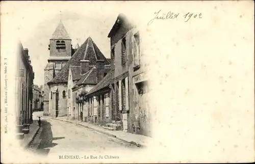 Ak Bleneau Yonne, La Rue du Château