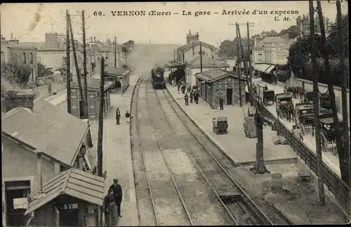 Ak Vernon Eure, La gare, Arrivee d'un express