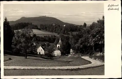 Ak Lückendorf Oybin in Sachsen, Stadtpanorama mit Hochwald im Hintergrund