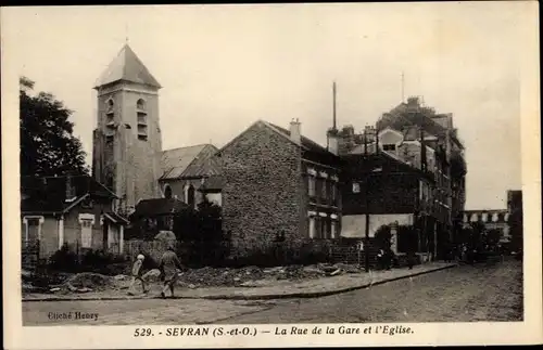 Ak Sevran Seine Saint Denis, Rue de la Gare et l´Église