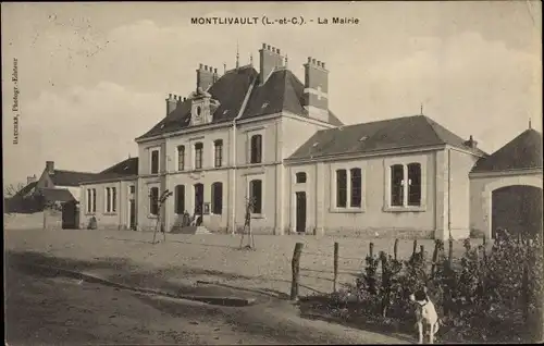 Ak Montlivault Loir et Cher, La Mairie