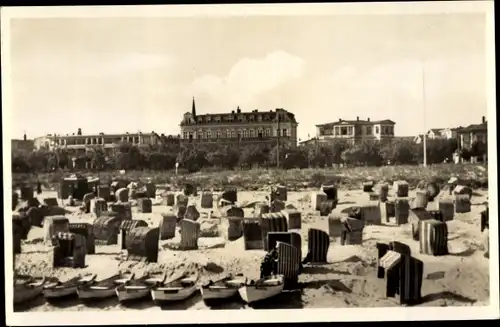 Ak Ostseebad Ahlbeck Heringsdorf auf Usedom, Partie am Strand