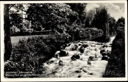 Ak Eberswalde im Kreis Barnim, Wasserfall am Weidendamm