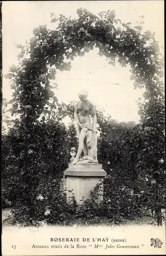 Ak L´Hay les Roses Maine-et-Loire, Roseraie, Arceaux ornés de la Rose, Statue