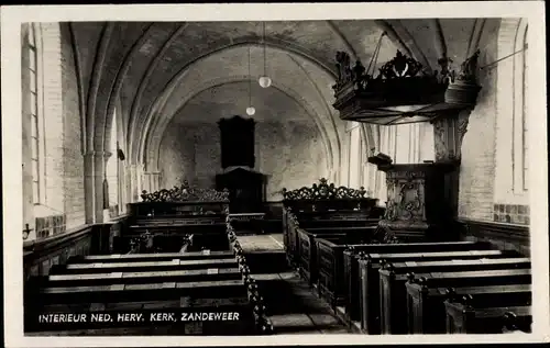 Ak Zandeweer Groningen, Interieur Ned. Herv. Kerk