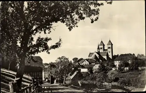 Ak Bad Klosterlausnitz in Thüringen, Straßenpartie, Kirche