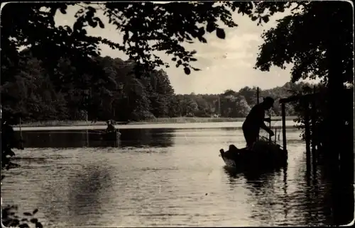 Ak Himmelpfort Fürstenberg an der Havel, Seeblick vom Mühlengraben, zwei Angler in Booten