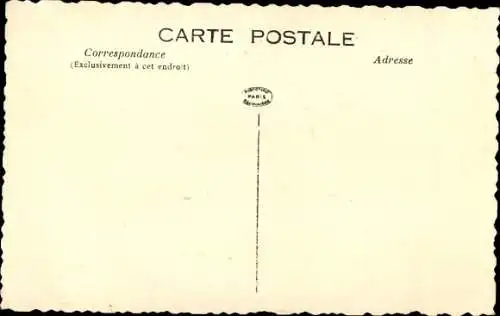 Ak Houdan Yvelines, Facade de l´Eglise et Maison ancienne