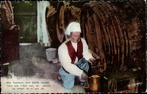 Ak La Normandie Pittoresque, Mann in Tracht im Weinkeller