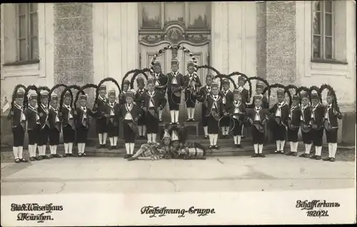 Ak München Bayern, Städtisches Waisenhaus, Reifschwung Gruppe, Schäfflertanz 1920