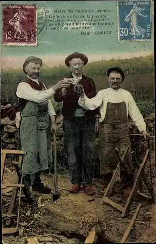 Ak Calvados Normandie, Portrait de trois Bûcherons buvant du Cidre