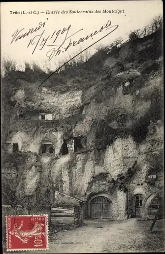 Ak Troo Loir et Cher, Entrée des Souterrains des Montaigut, Maisons Troglodytes