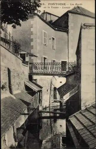 Ak Pontoise Val d'Oise, Les Bords de la Viosne Lavoir