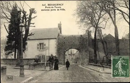 Ak Beaugency Loiret, Porte de Tavers, Ancienne Porte de Ville