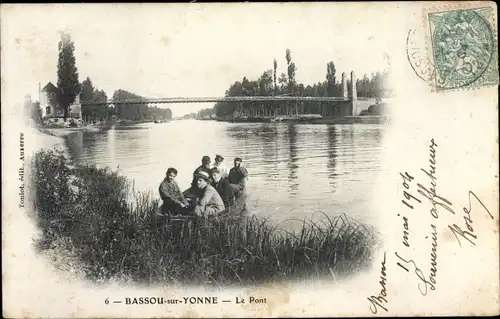 Ak Bassou sur Yonne, Le Pont