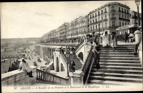 Ak Algier Alger Algerien, L'Escalier de la Pecherie et le Boulevard de la Republique