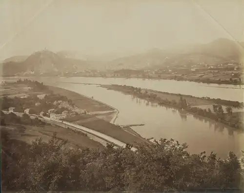 Foto Rolandseck Remagen am Rhein, Siebengebirge mit Rheinpartie, Eisenbahnstrecke