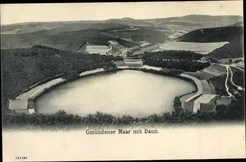 Ak Daun in der Eifel, Gmündener Maar mit Daun