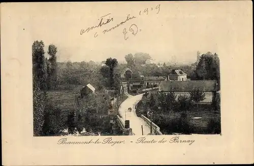 Ak Beaumont le Roger Eure, Route de Bernay