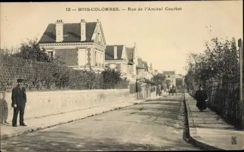 Ak Bois Colombes Hauts de Seine, Rue de l´Amiral Courbet