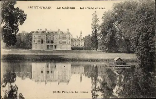 Ak Saint Vrain Essonne, Le Chateau, La Piece carree