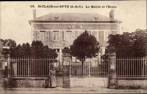 Ak Saint Clair Sur Epte Val d’Oise, La Mairie et l´Ecole