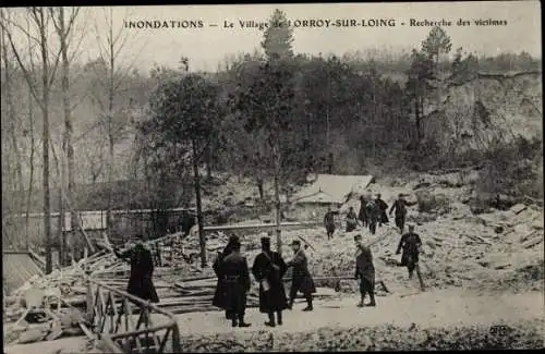 Ak Lorroy sur Loing Seine et Marne, Recherche des Victimes, Inondations de 1910