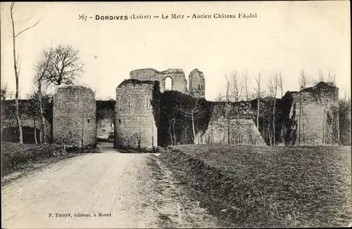Ak Dordives Loiret, Le Metz, Ancien Château Féodal